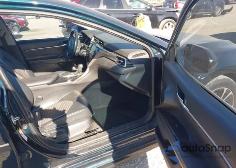 2018 Toyota Camry Se из США, поврежденный, VIN 4T1B11HK6JU663970